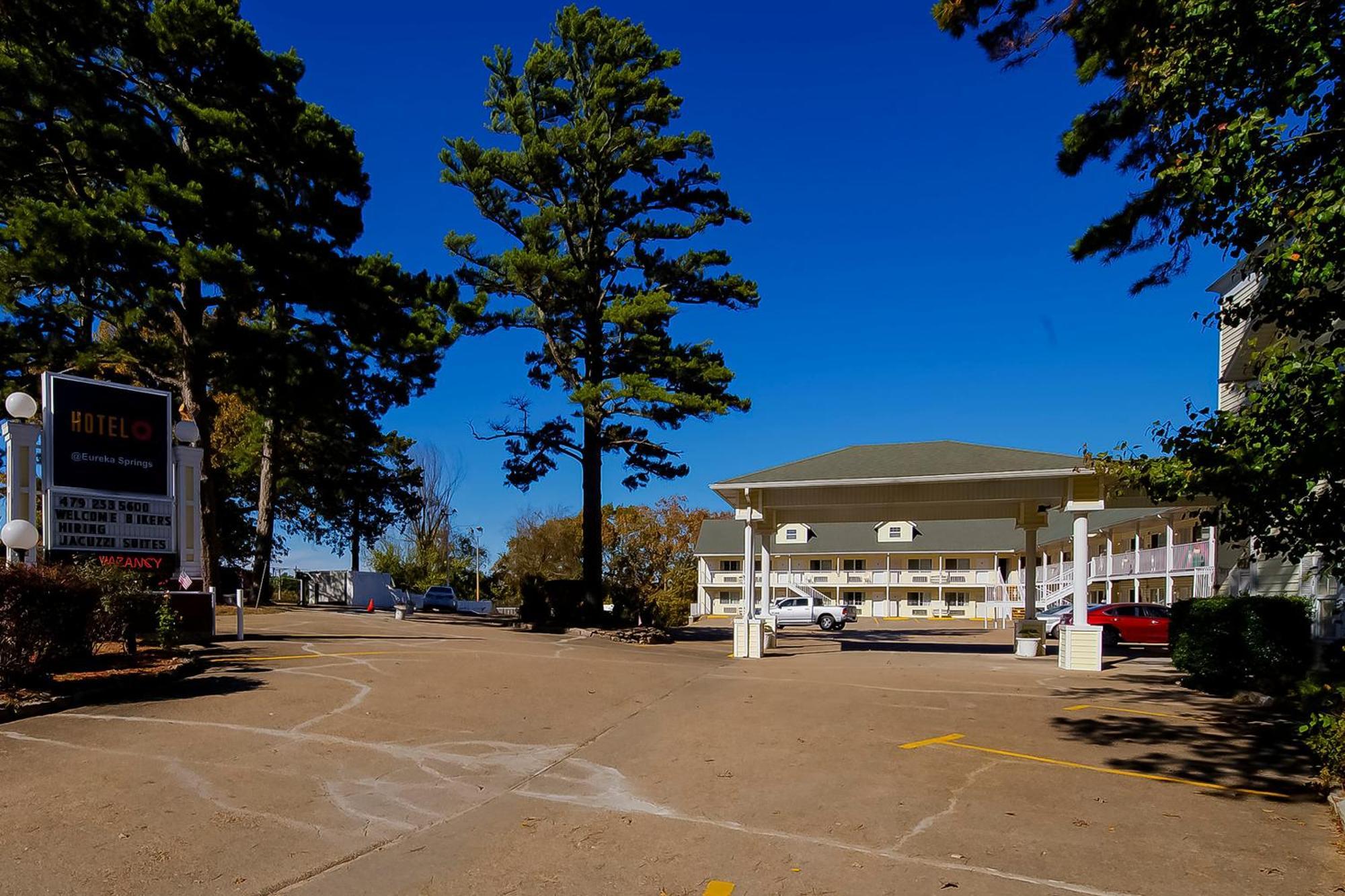 Hotel O Eureka Springs - Christ Of Ozark Area מראה חיצוני תמונה